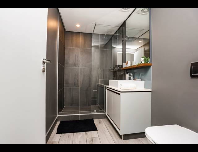 3 BEDROOM APARTMENT FOR SALE IN UMHLANGA RIDGESIDE